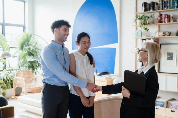 Enhance your business with top-rated automatic lens edgers